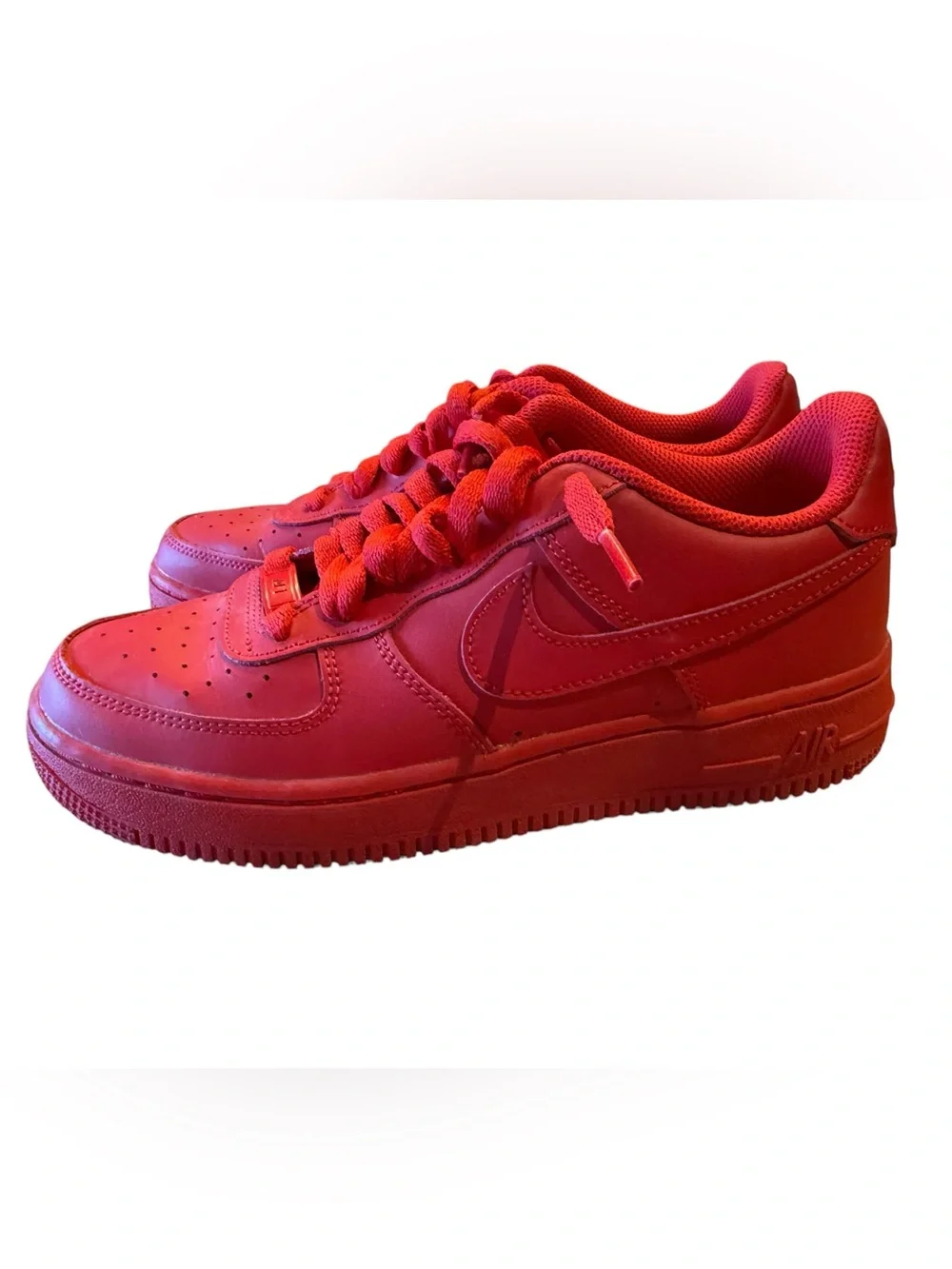 Nike Air Force 1 Kids Size 5.5 University Red Low Top Sneakers